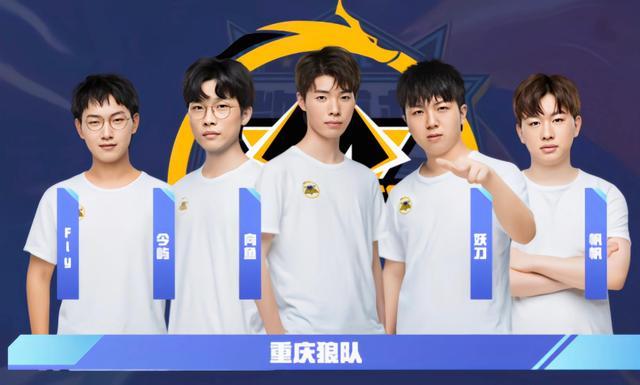 上演了一场 上演了一场